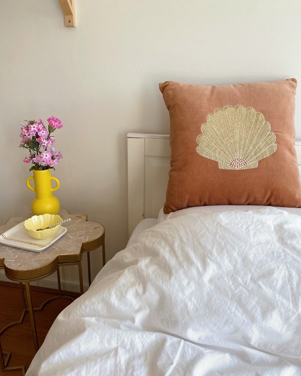 Velvet Cushion Seashell