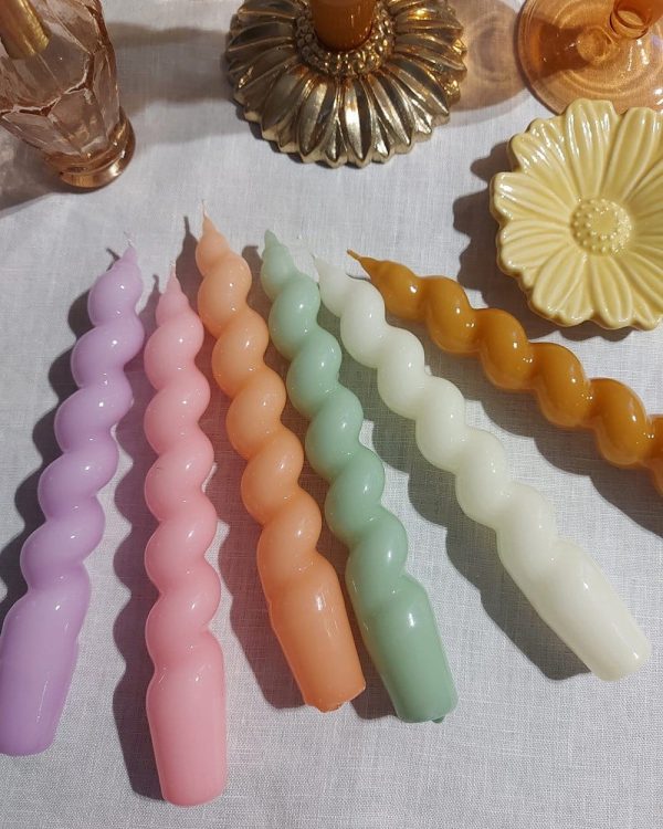 Glossy Wavy Candle Set