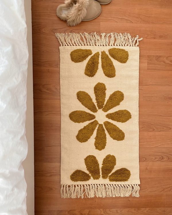 Tufted Rug Daisy