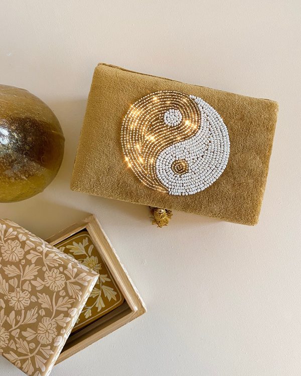 Yin Yang Velvet Box