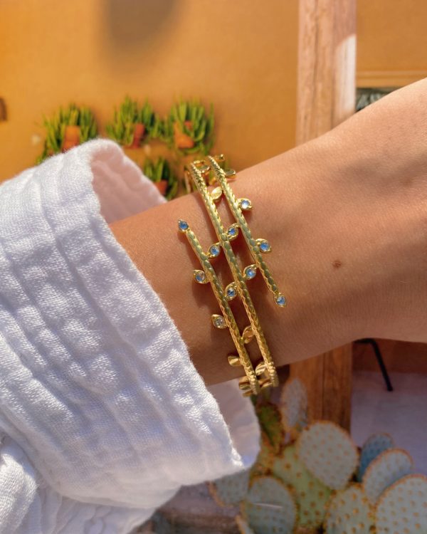 Foliage Gleam Cuff Bracelet