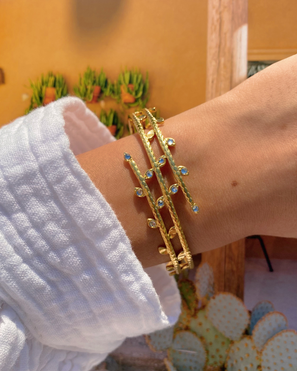 Foliage Gleam Cuff Bracelet