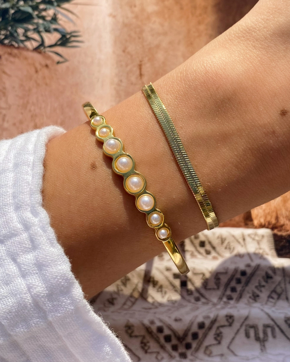 Mother Of Pearl Pearlescent Cuff Bracelet