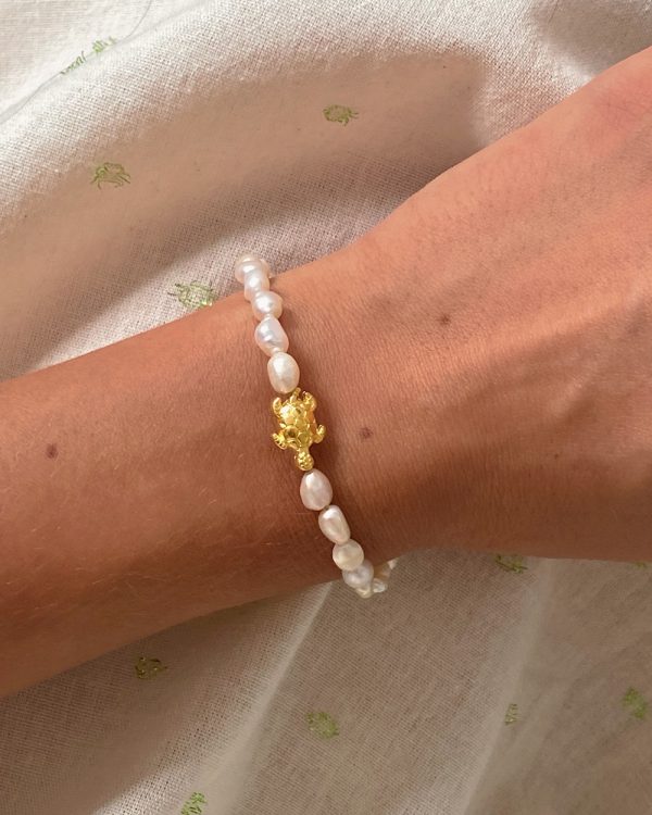 Freshwater Pearl Turtle Bracelet