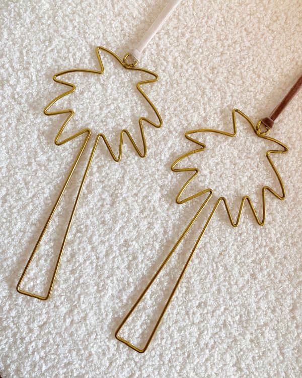 Velvet Wrap Gold Palm Hanger