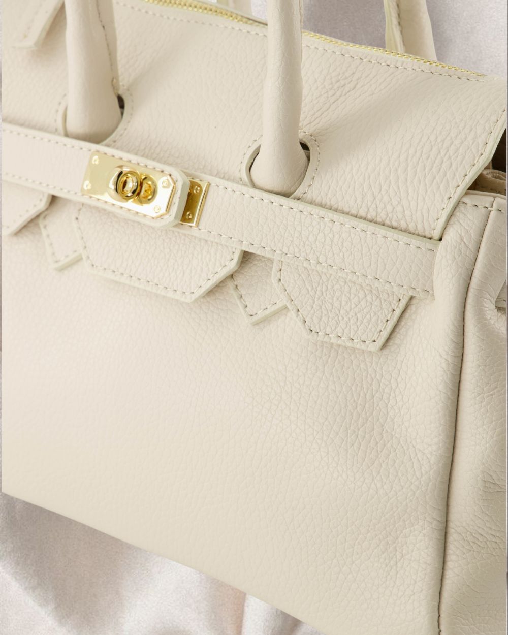 Leather Bag Capucine