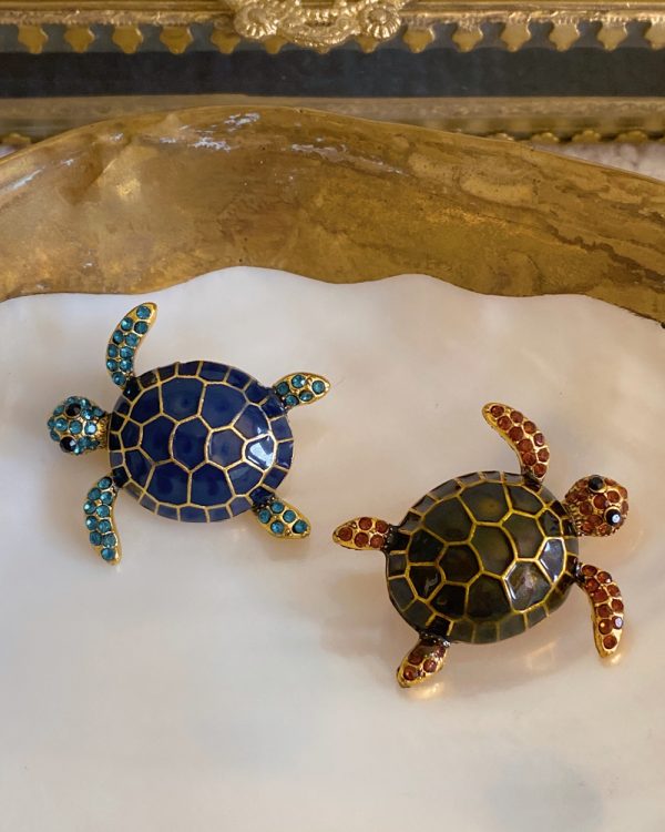 Ocean Turtle Brooch