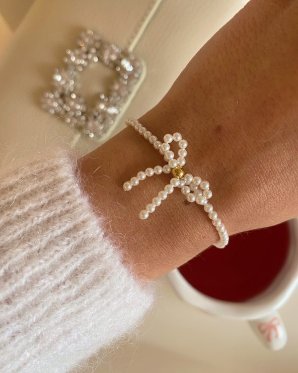 Pearly Bow Bracelet