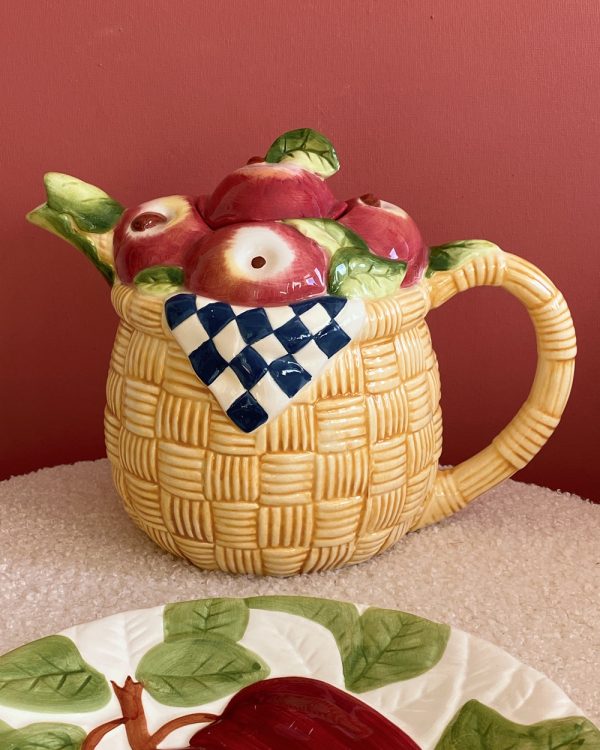 Vintage Apple Picnic Basket Teapot