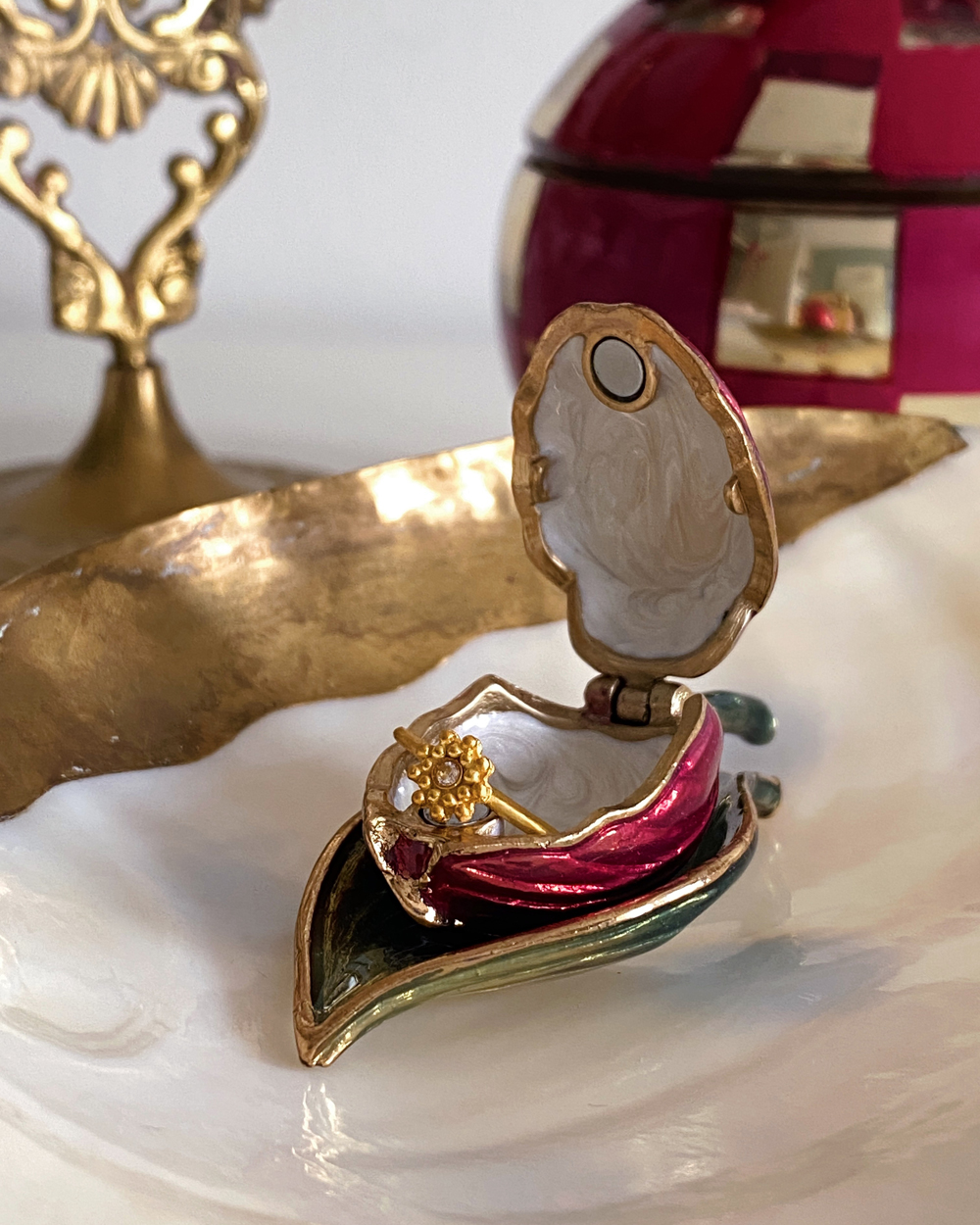 Red Tulip Flower Trinket Box