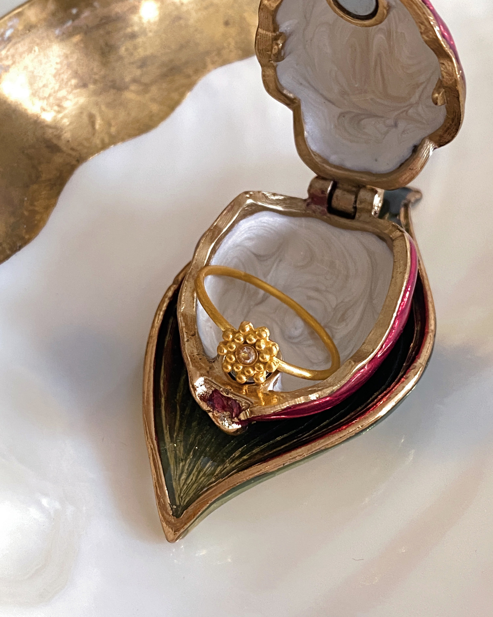 Red Tulip Flower Trinket Box