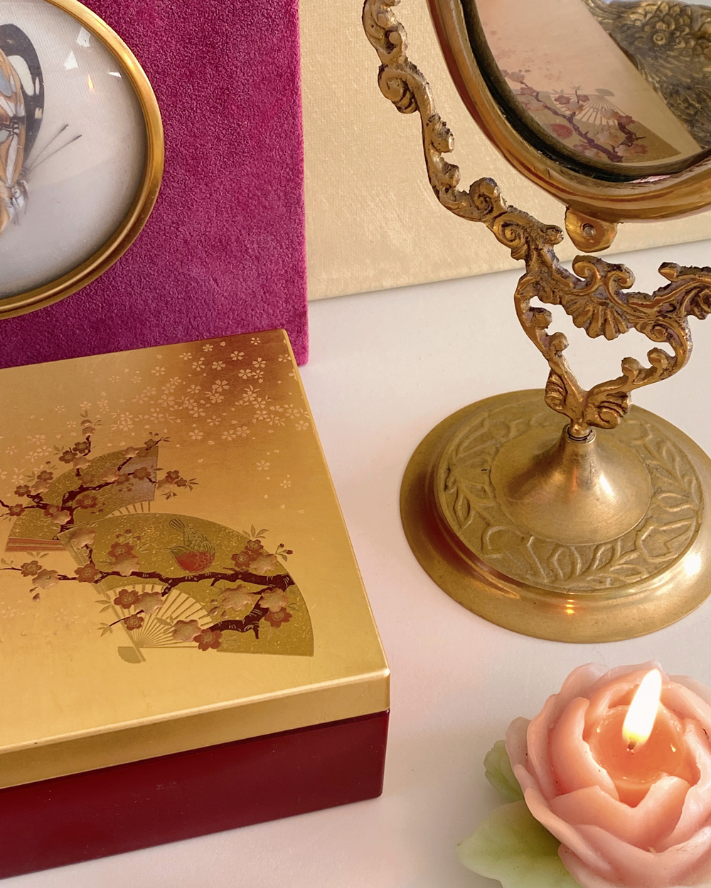 Vintage Heirloom Japanese Lacquered Velvet Lined Mirror Box