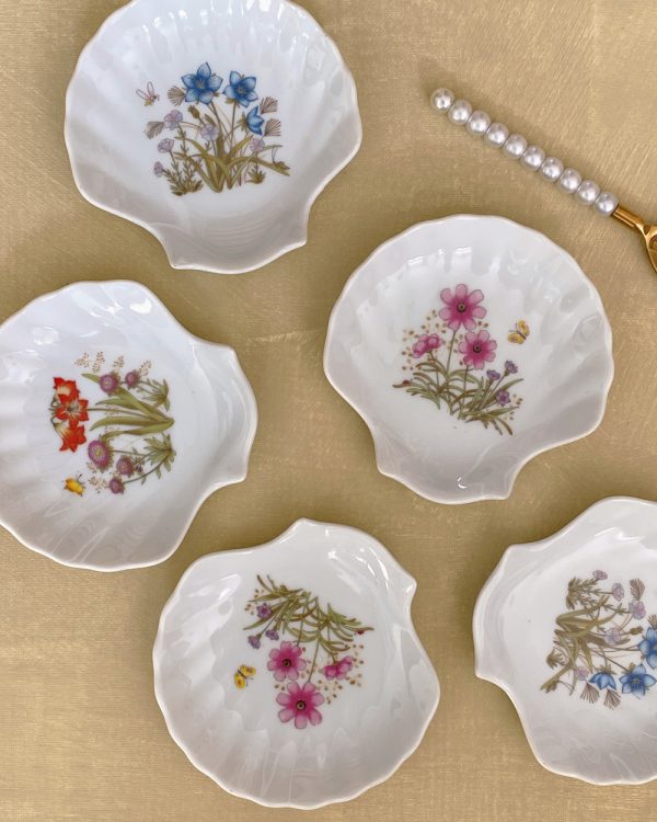 Vintage Seashell Floral Coaster Set of 5