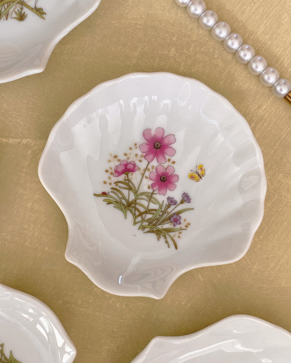 Vintage Seashell Floral Coaster Set of 5