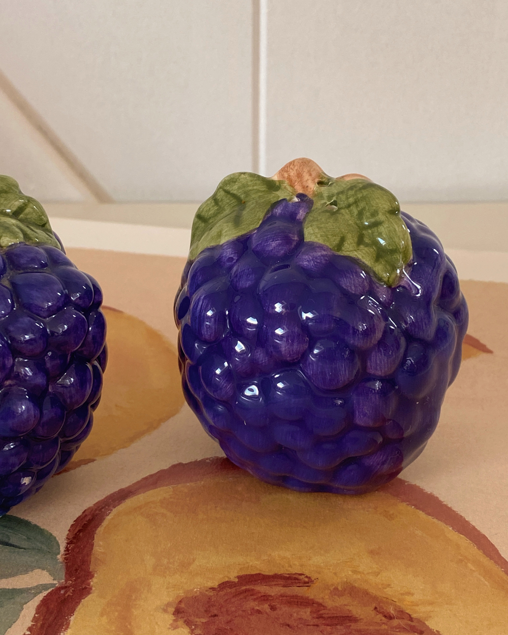 Vintage Grape Cluster Salt Pepper Shaker Set