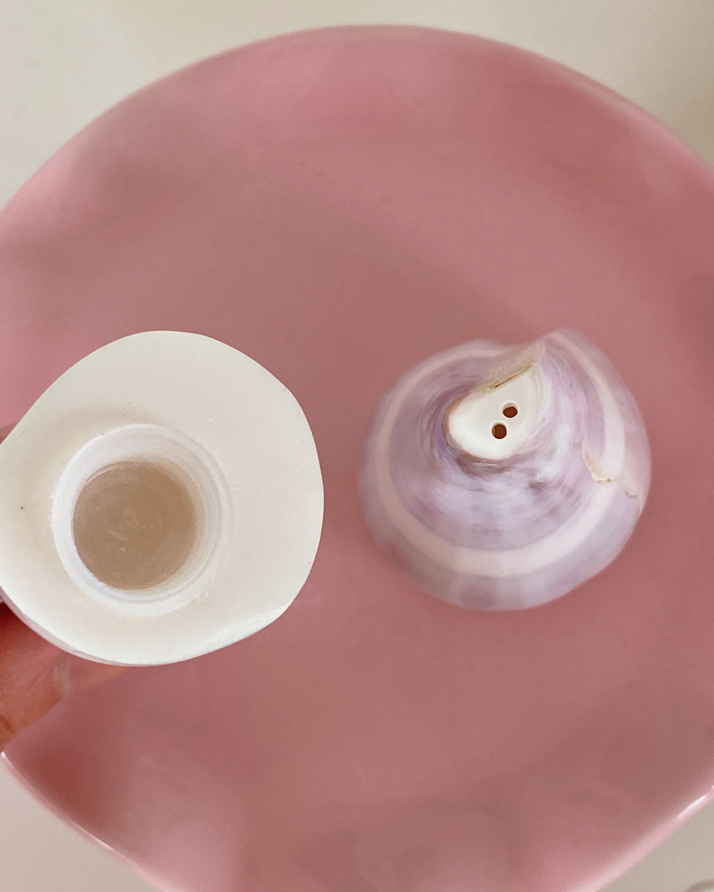 Natural Shell Salt Pepper Shaker Set