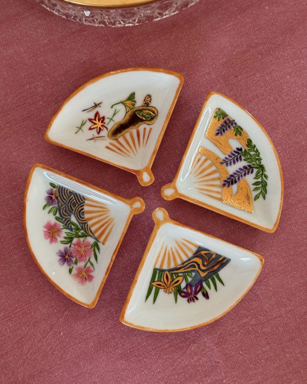 Vintage Japanese Four Seasons Goldleaf Fan-Shaped Trinket Dish Set