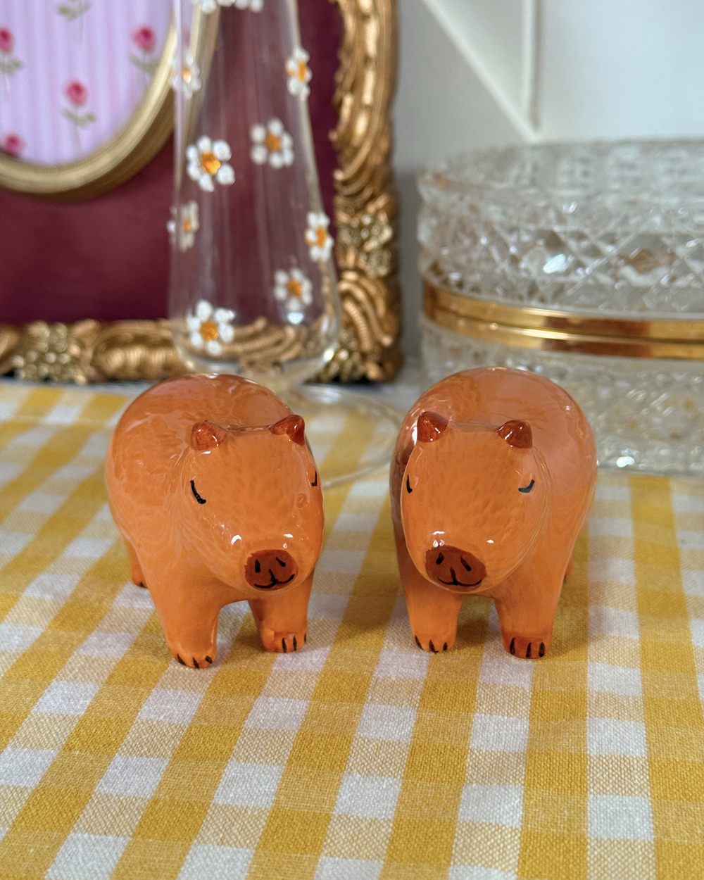Capybara Salt Pepper Shaker Set