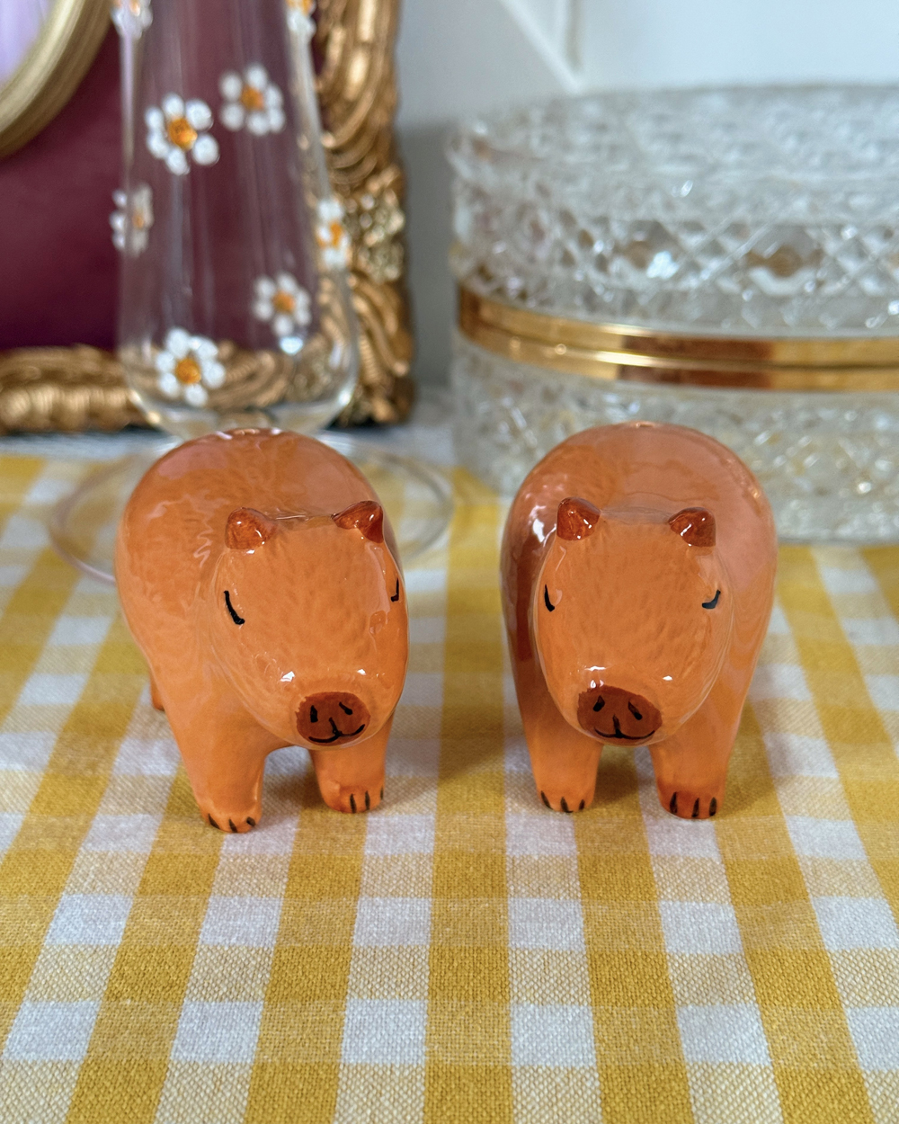Capybara Salt Pepper Shaker Set