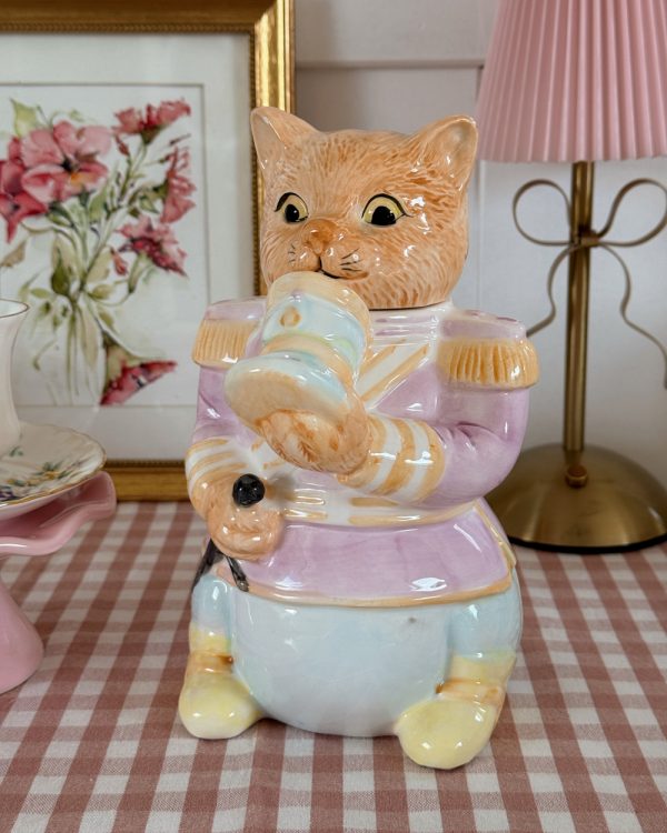 Vintage Puss in Boots Teapot