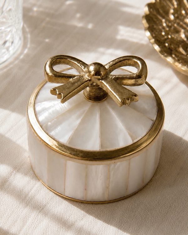 bow-mother-of-pearl-trinket-box-4