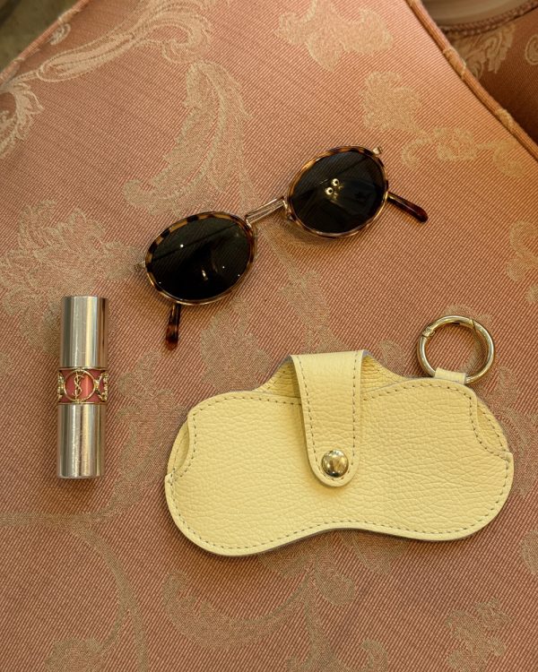 The Voyager Leather Glasses Case